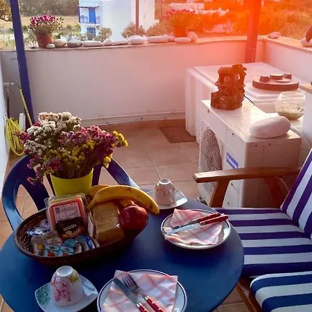 Nicki's House דירה *